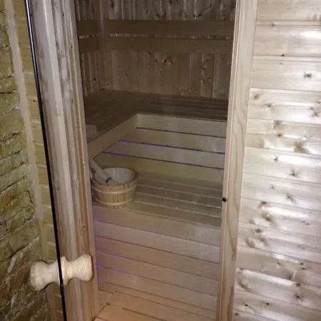 Banicky Dom Pod Zvonicou * Stiavnicke Bane